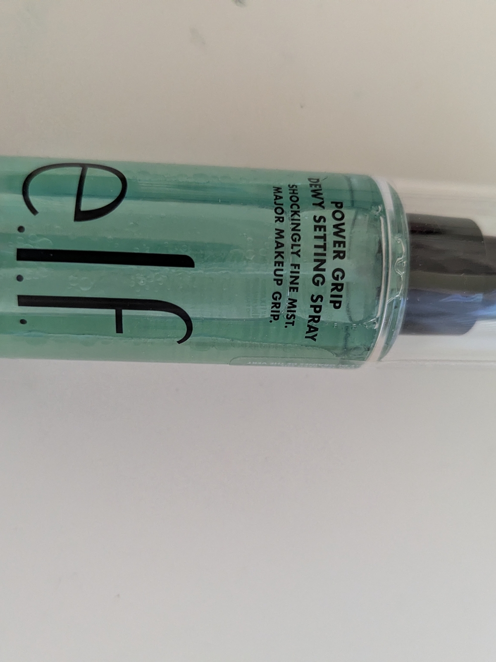 e.l.f. Power Grip Dewy Setting Spray - Mint Green